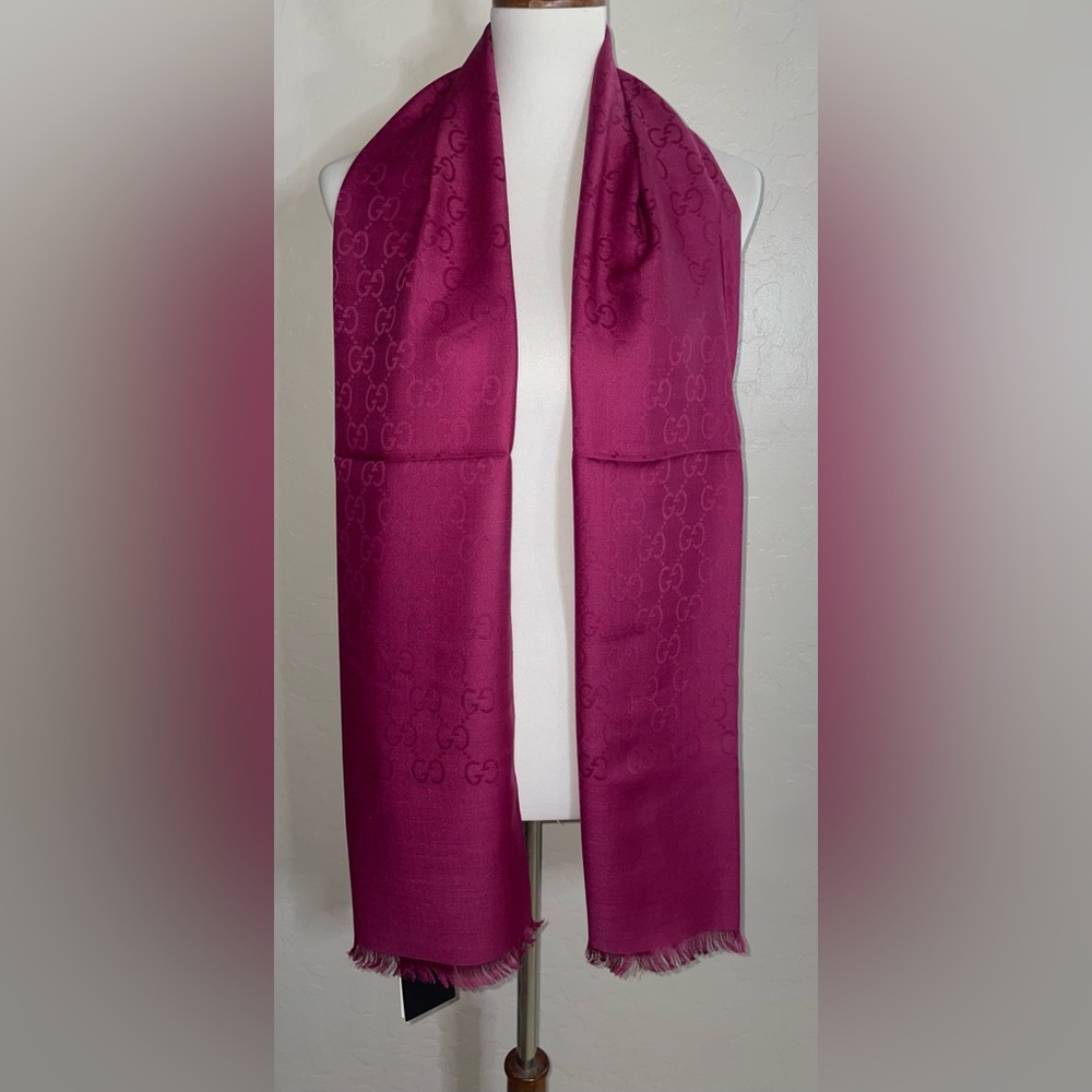 🎉HP🎉New! Gucci Logo Double GG Silk/Wool Pink Scarf 71”x18”-Made in Italy🇮🇹 - Picture 8 of 14